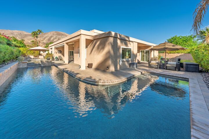 Property Photo: 131 Vista Monte CA 92260