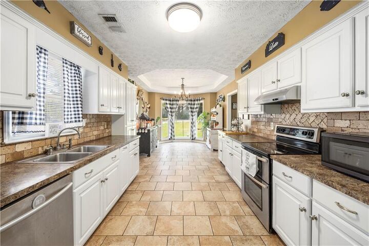 Property Photo:  416 Lee Road 508  AL 36870 