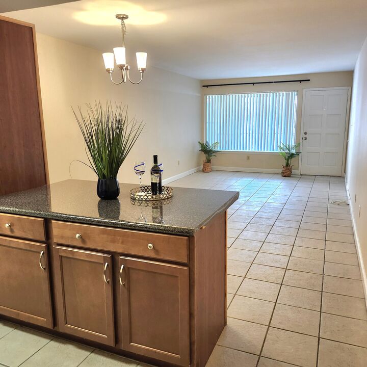 Property Photo: 210 Pelham Road C211 FL 32547