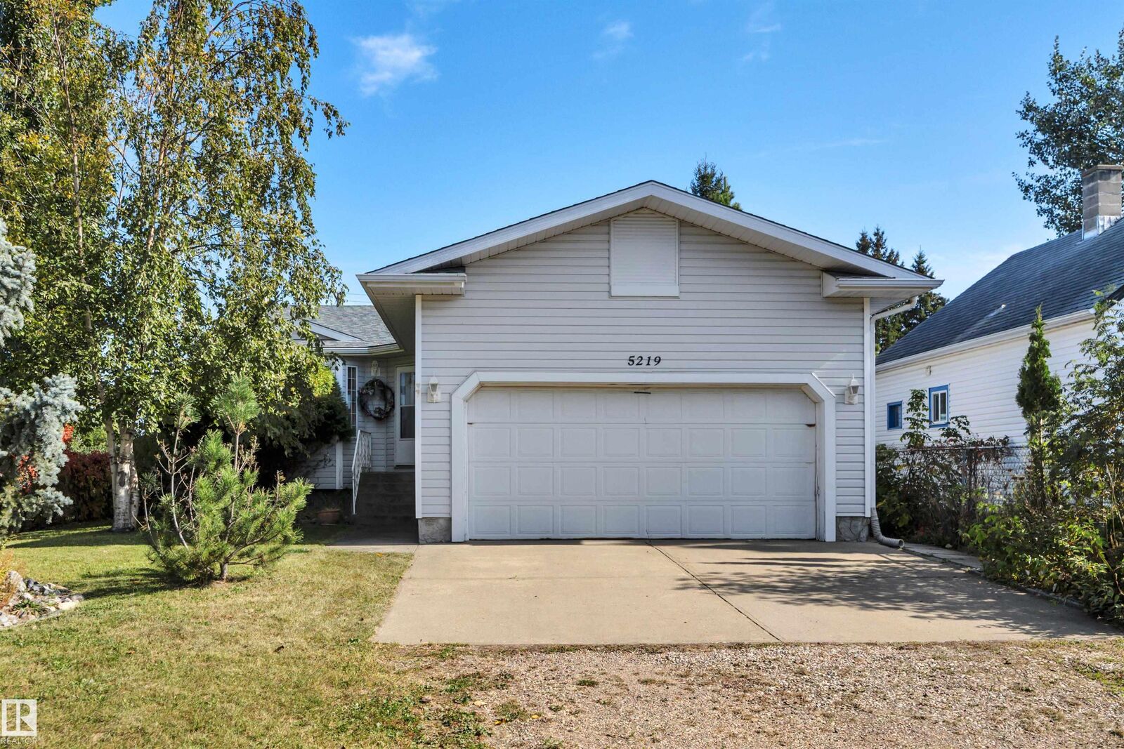 Property Photo:  5219 49 Street  AB T0A 3P0 