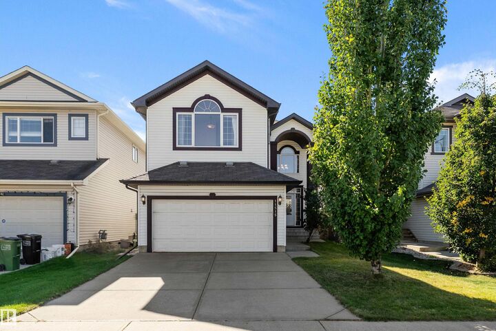 Property Photo:  11515 16 Avenue SW  AB T6W 0Z9 