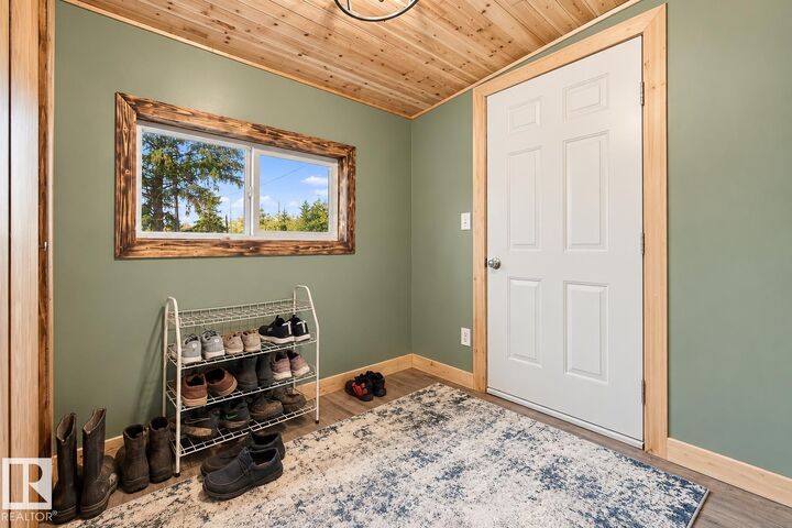 Property Photo:  62202 RR 444  AB T0A 1H0 
