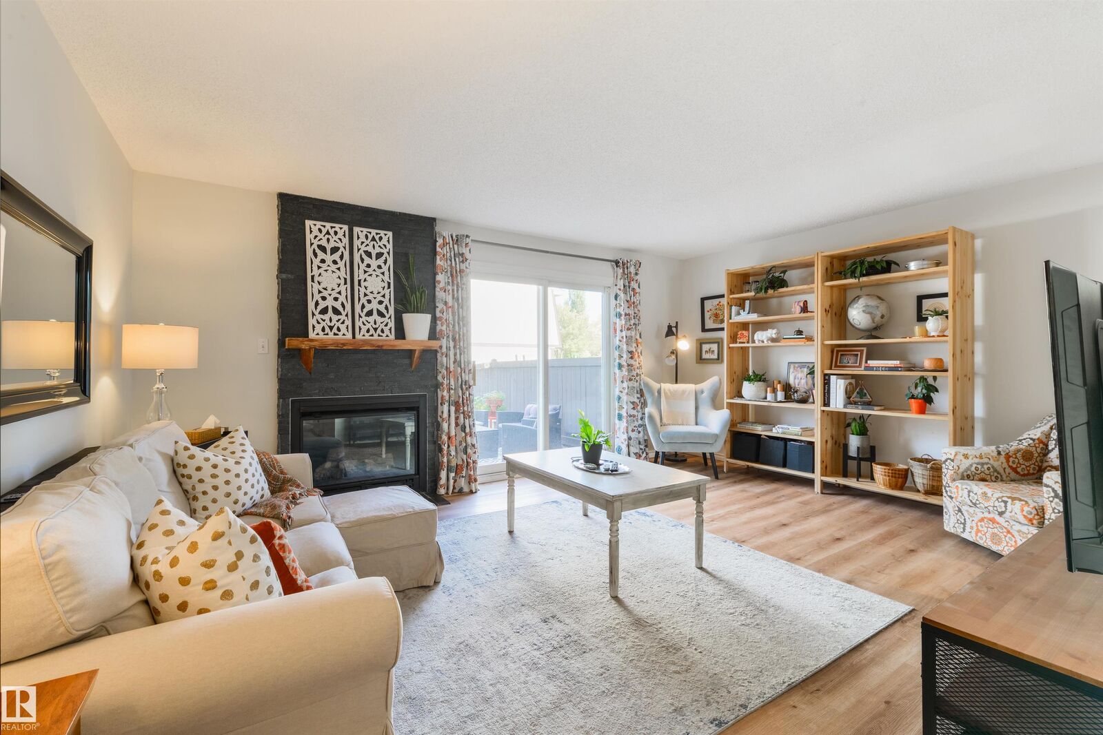 Property Photo:  177 Tudor Lane NW  AB T6J 3T5 