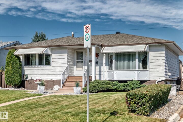 Property Photo:  8816 131A Avenue NW  AB T5E 0X2 