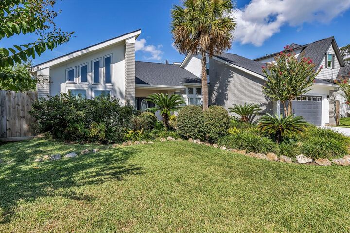 Property Photo: 107 Shirleen Drive TX 77586