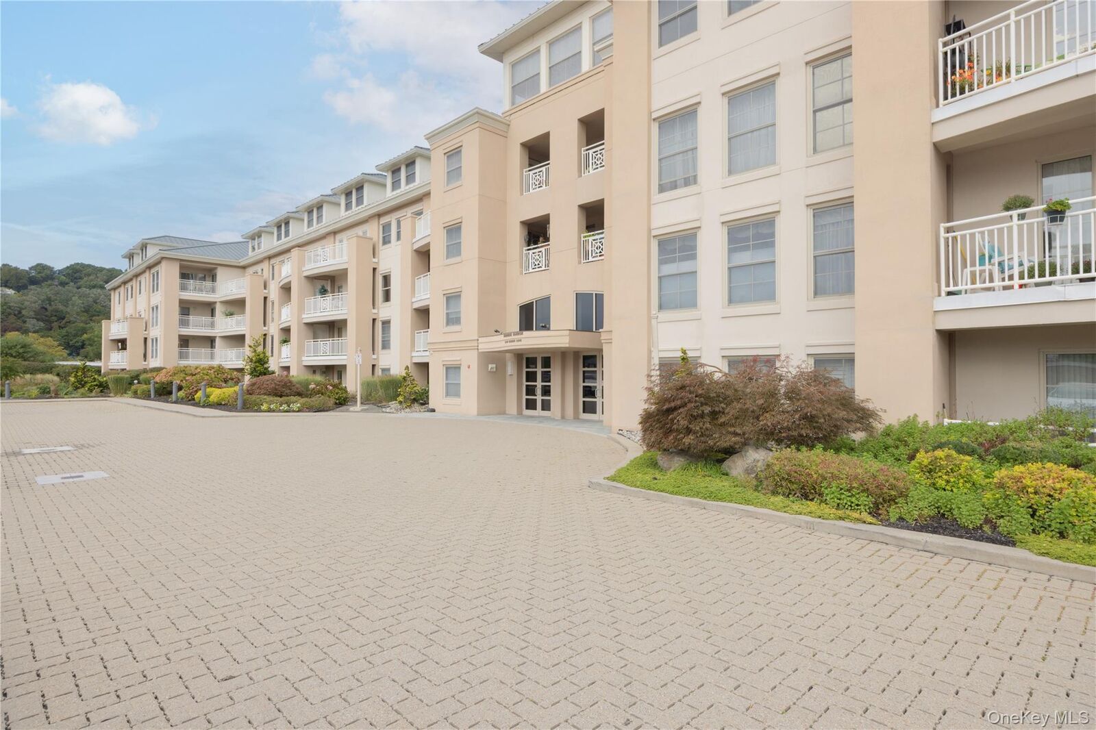 Property Photo: 113 Harbor Cove 113 NY 10968