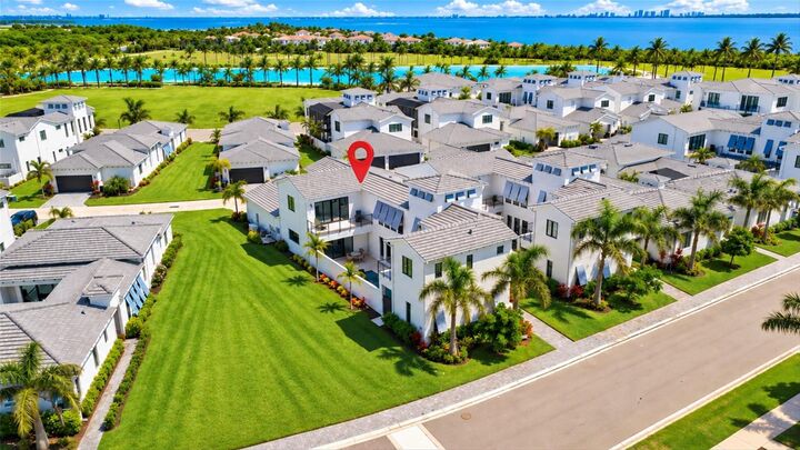 Property Photo:  6003 Cat Claw Lane  FL 34210 