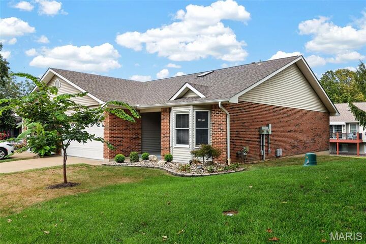 Property Photo:  2960 Sylvan Lane 5D  MO 63301 
