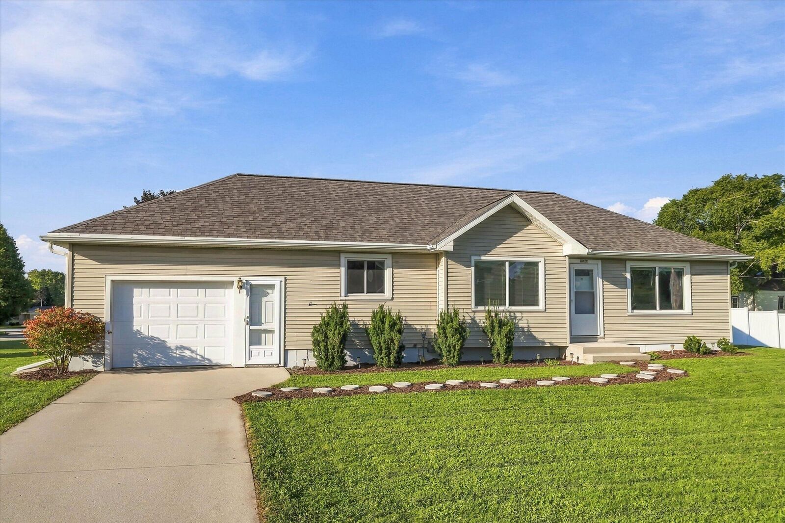 Property Photo:  3022 Main Ave  WI 53083 