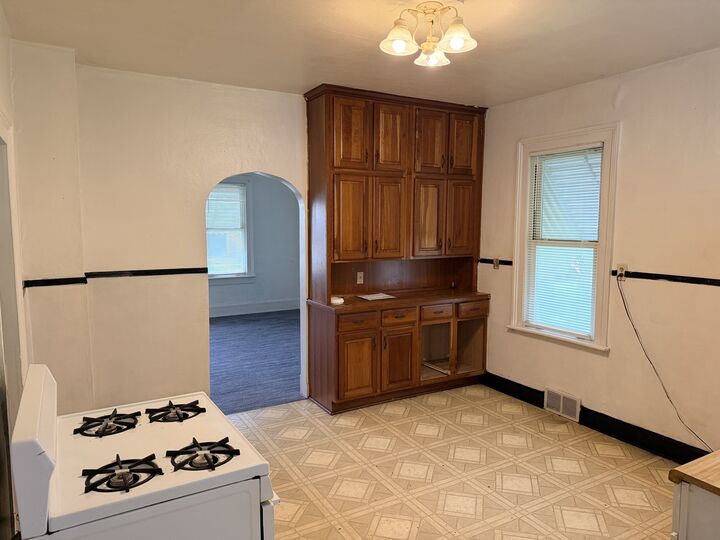 Property Photo: 403 E 9th Street IL 61354