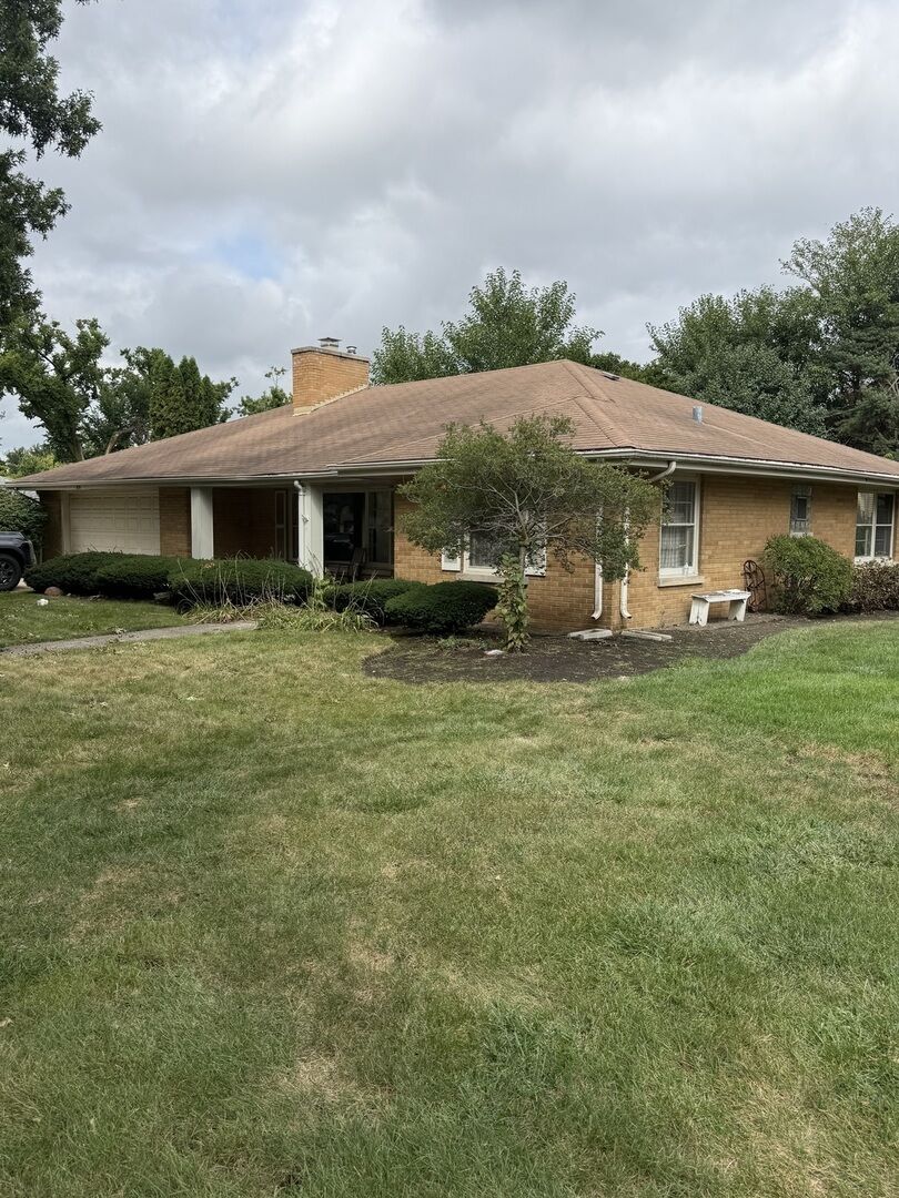 Property Photo:  435 S Stratford Avenue  IL 60126 