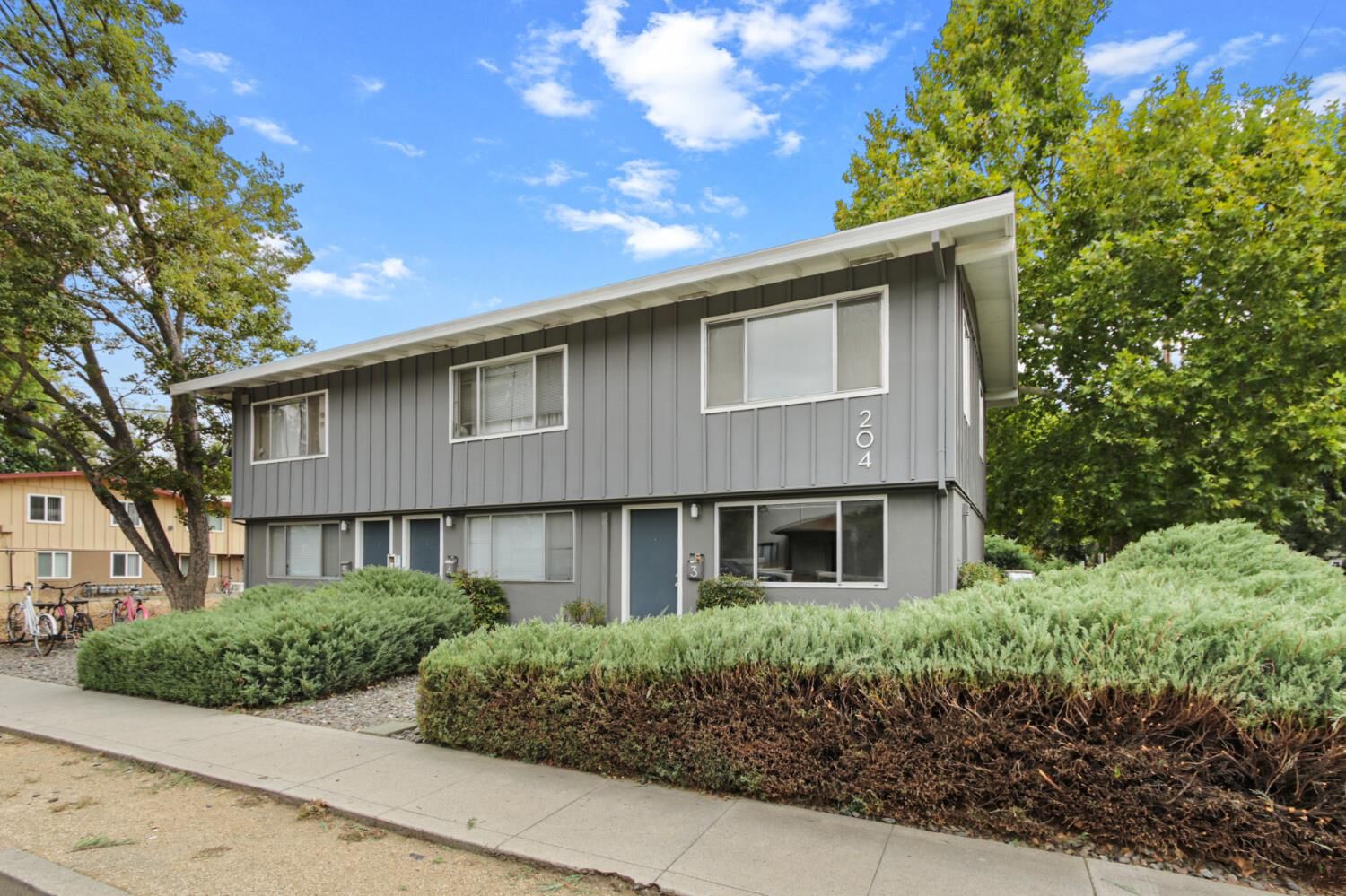 Property Photo: 204 University Avenue CA 95616