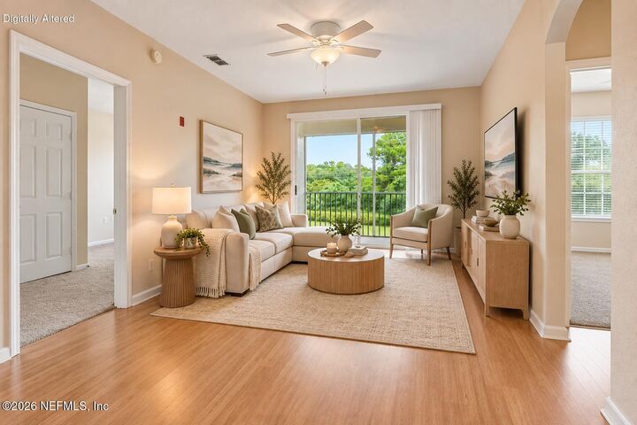 Property Photo:  10550 Baymeadows Road 913  FL 32256 