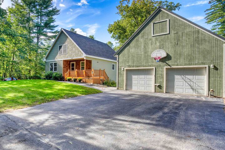 Property Photo:  24 Broad Cove Drive  NH 03301 