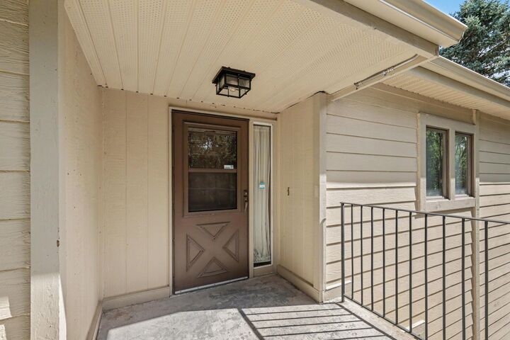 Property Photo: 1581 Wheelock Lane 206 MN 55117