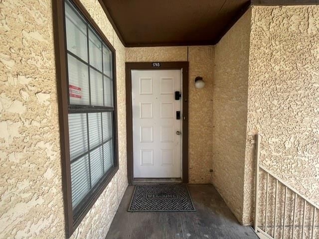 Property Photo:  1745 Crest Grove Drive  TX 76012 