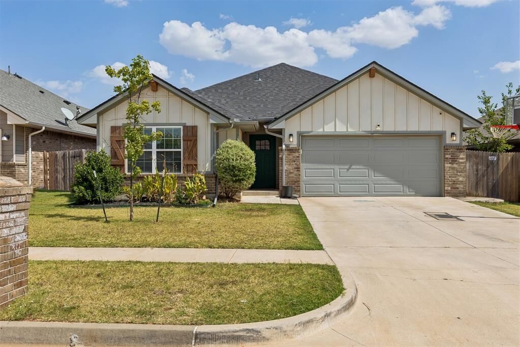 Property Photo: 8704 Yassir Bottom OK 73099