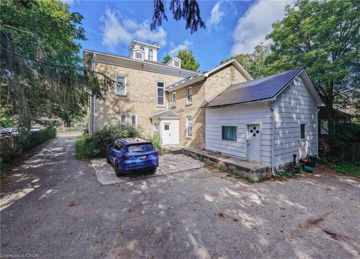Property Photo:  769 Princes Street N  ON N2Z 2Y5 