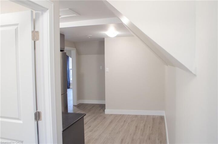 Property Photo:  16 St. Joseph's Drive 3  ON L8N 2E6 