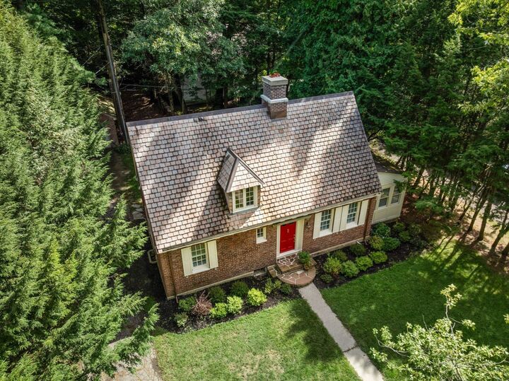 Property Photo:  43 Woodlawn Ave  MA 01060 