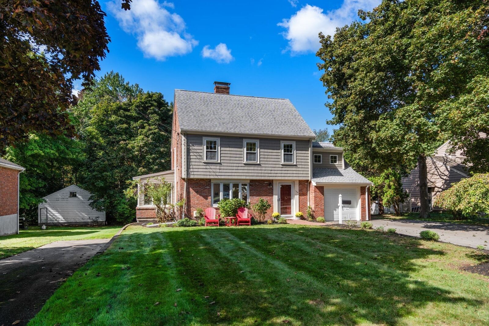 Property Photo: 139 Webster St MA 02494