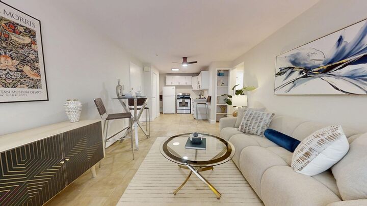 Property Photo:  109 Warren St. 3  MA 02472 