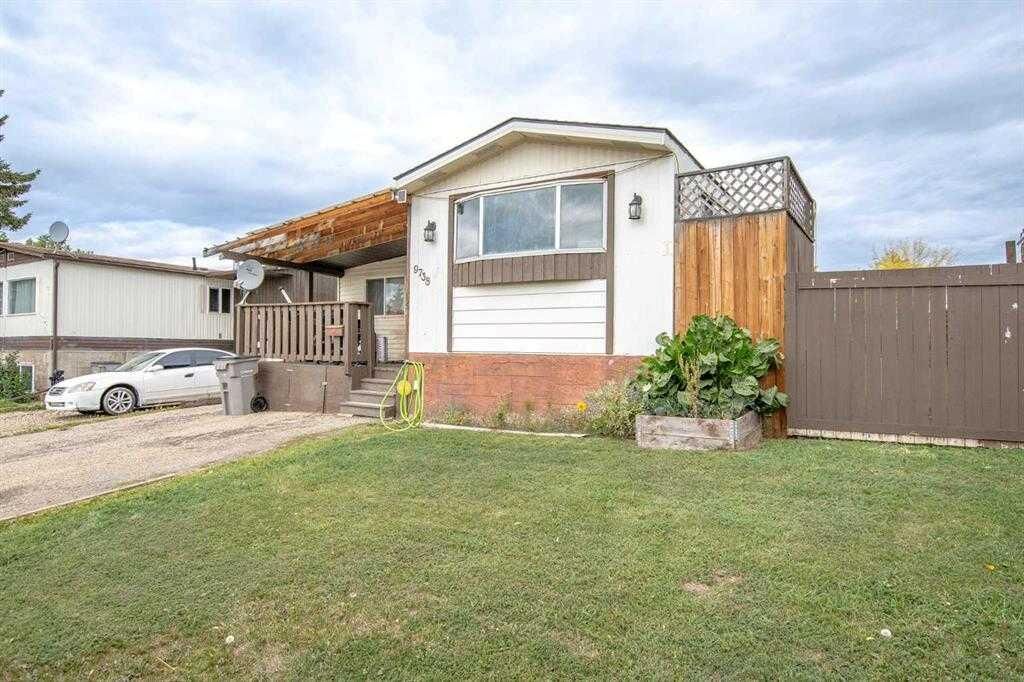 Property Photo:  9738 119A Avenue  AB T8V 5H7 