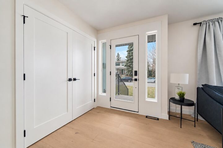 Property Photo: 3224 24A Street SW AB T3E 1W7