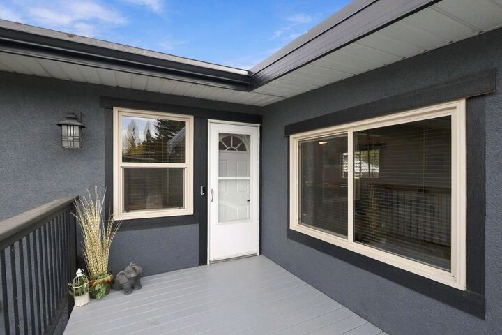 Property Photo:  5141 43 Street  AB T4H 1A8 