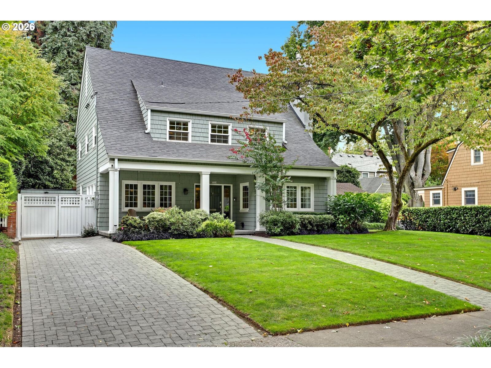 Property Photo:  7214 SE 34th Ave  OR 97202 