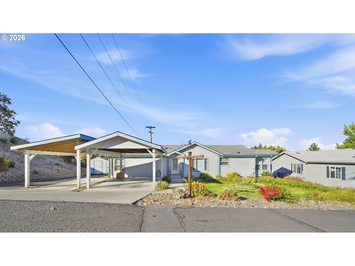 Property Photo: 2003 Dry Hollow Rd OR 97058