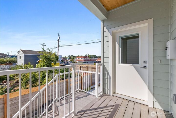 Property Photo: 2509 Peabody Street WA 98225