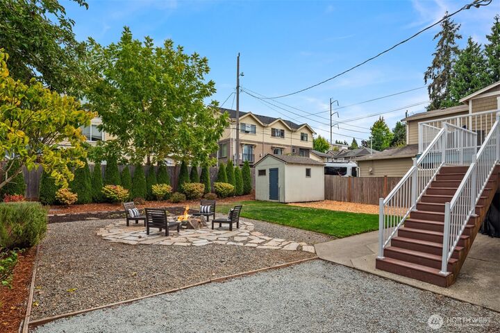 Property Photo: 8622 22nd Avenue SW WA 98106