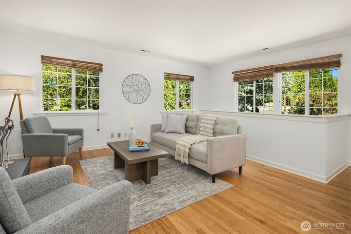 Property Photo:  16414  48th Avenue W  WA 98026 