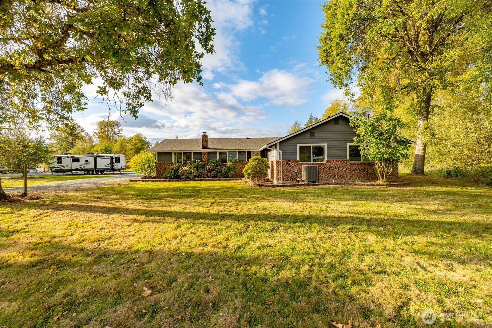 Property Photo: 26417 Minkler Road WA 98284