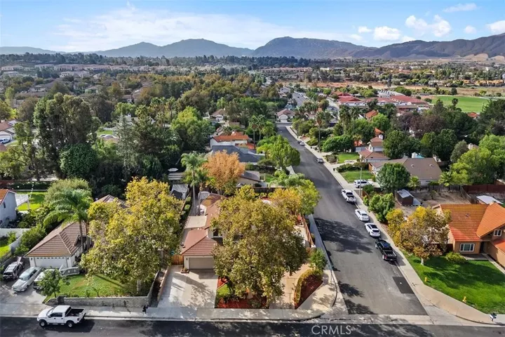 Property Photo:  29885 Avenida Cima Del Sol  CA 92591 