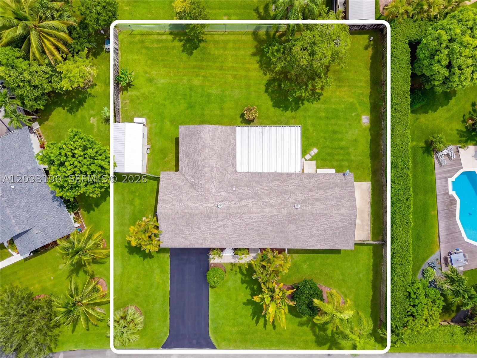 Property Photo: 12635 SW 113th Ct FL 33176