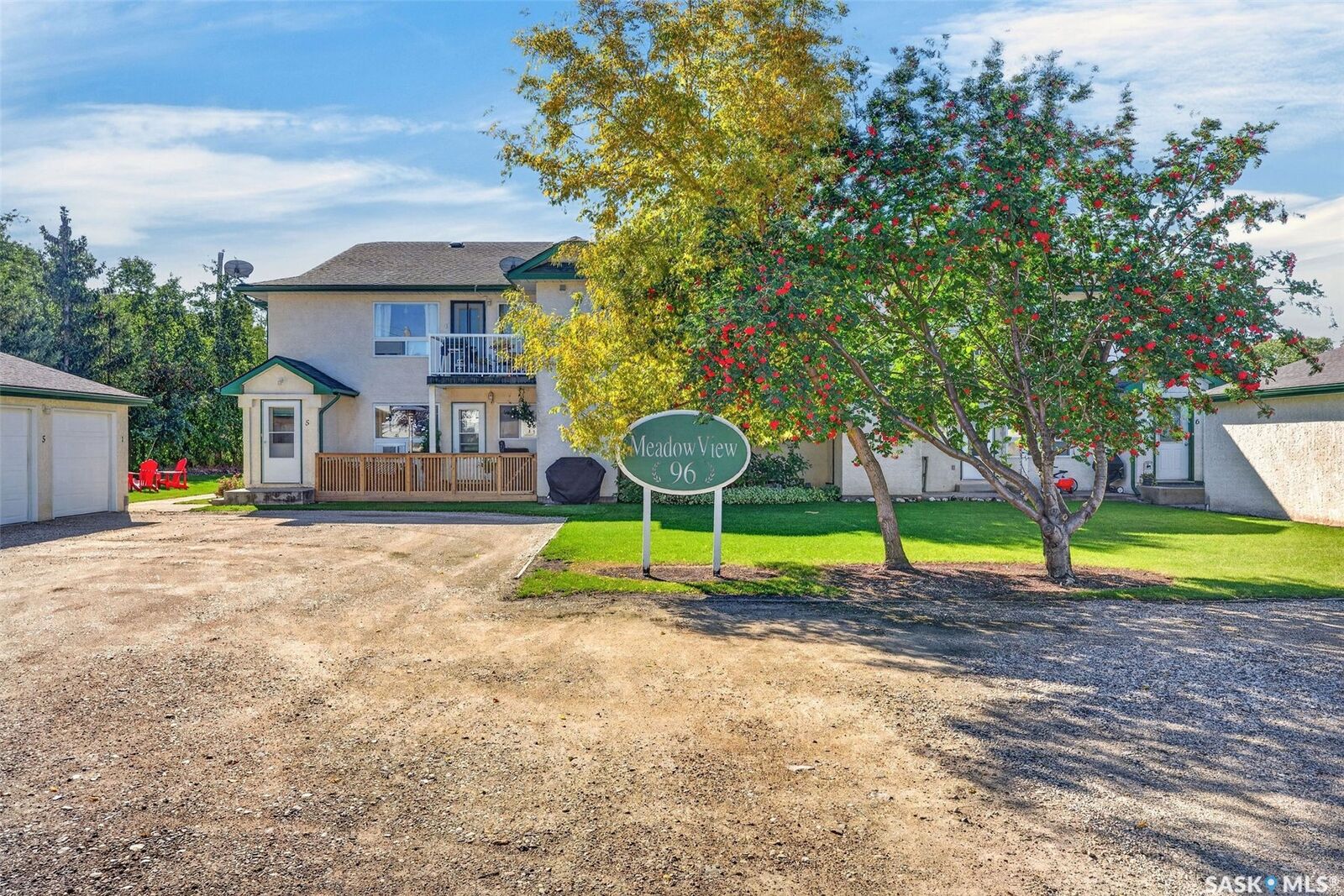 Property Photo:  315 3rd Avenue S 7  SK S0K 3V0 