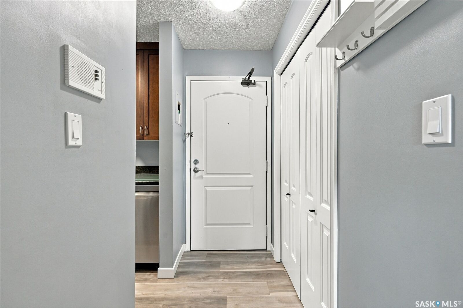 Property Photo:  2233 St Henry Avenue 210  SK S7M 5K6 