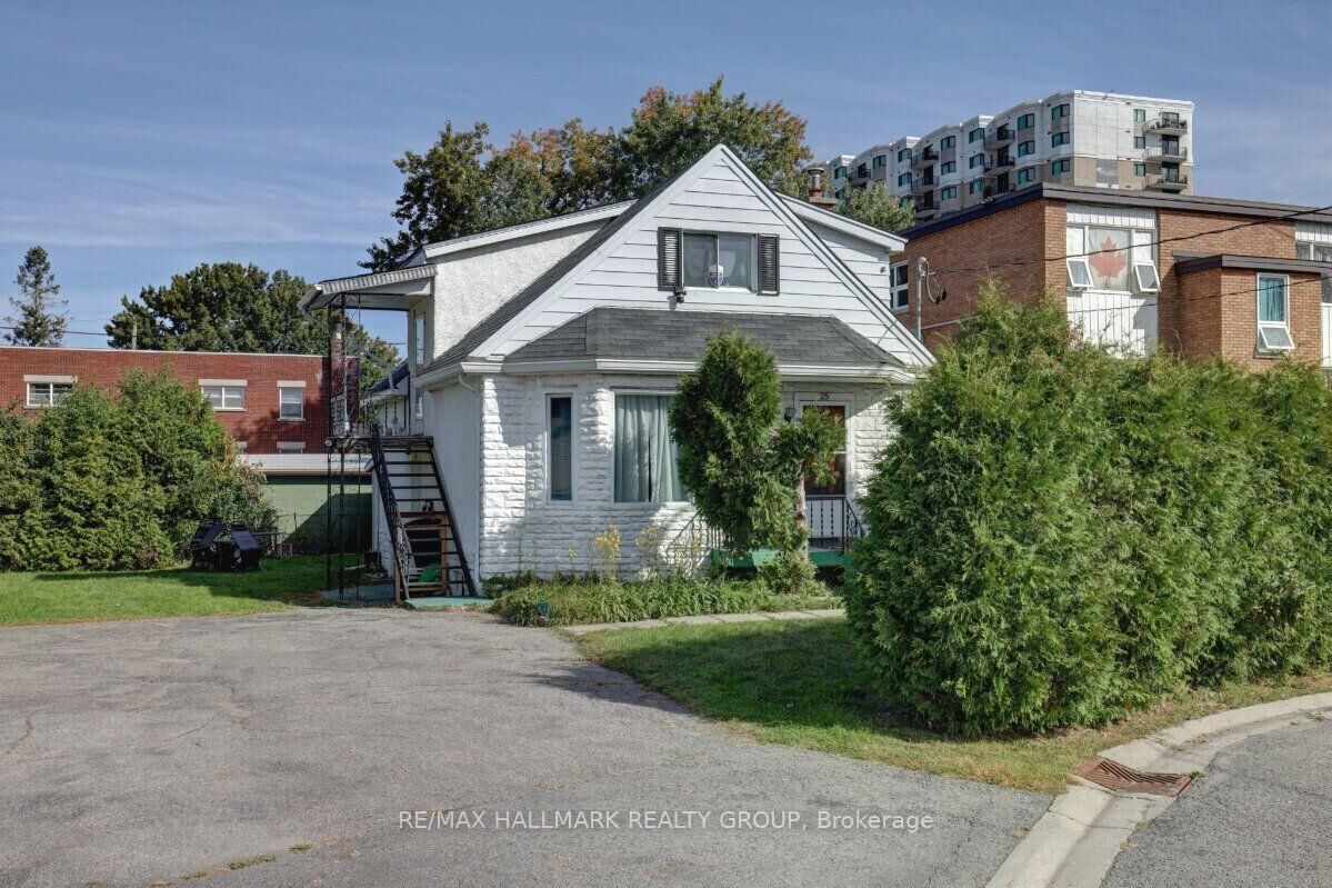 Property Photo:  25 Wright Street  ON K1K 2C8 