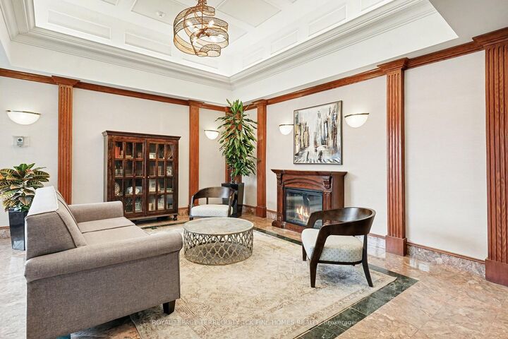 Property Photo:  398 Eglinton Avenue E 1009  ON M4P 3H8 