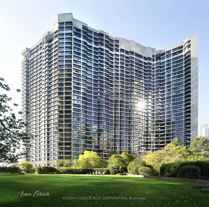 Property Photo:  55 Harbour Square 3615  ON M5J 2L1 