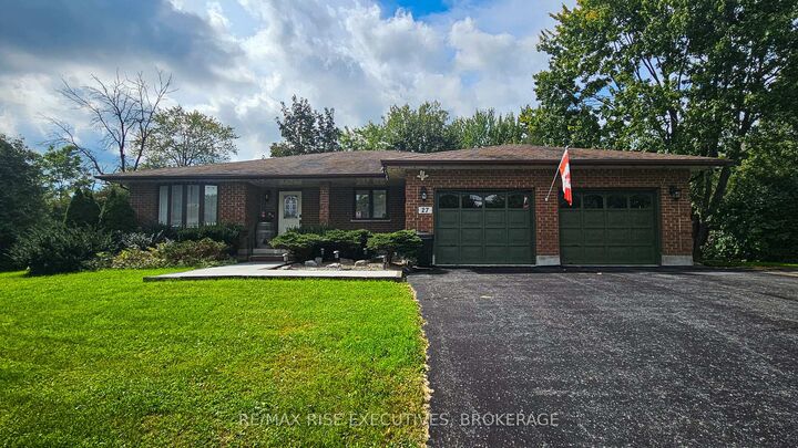 Property Photo: 27 Gore Street ON K0H 2H0