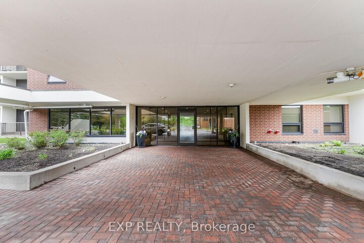 Property Photo: 665 Bathgate Drive 1603 ON K1K 3Y4