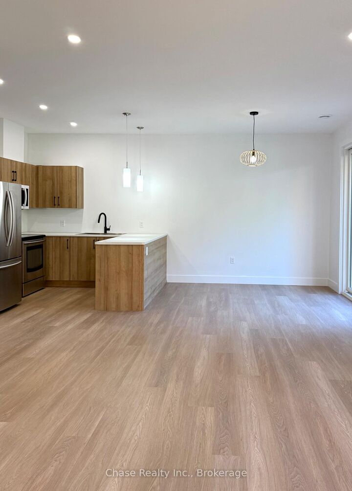 Property Photo:  62 Gray Street 2  ON L0K 1E0 
