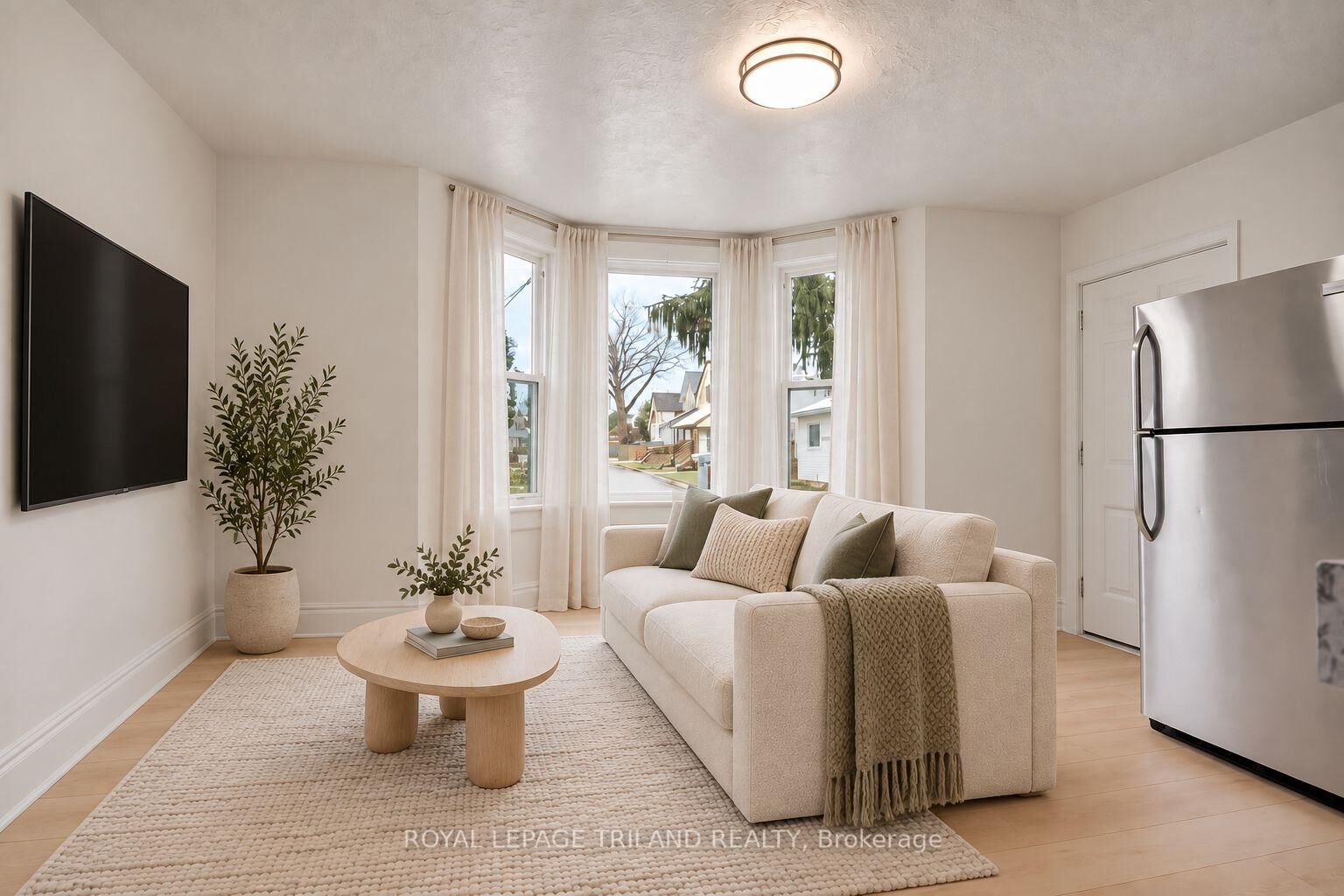 Property Photo:  21 Jessie Street 2  ON N5P 1P7 
