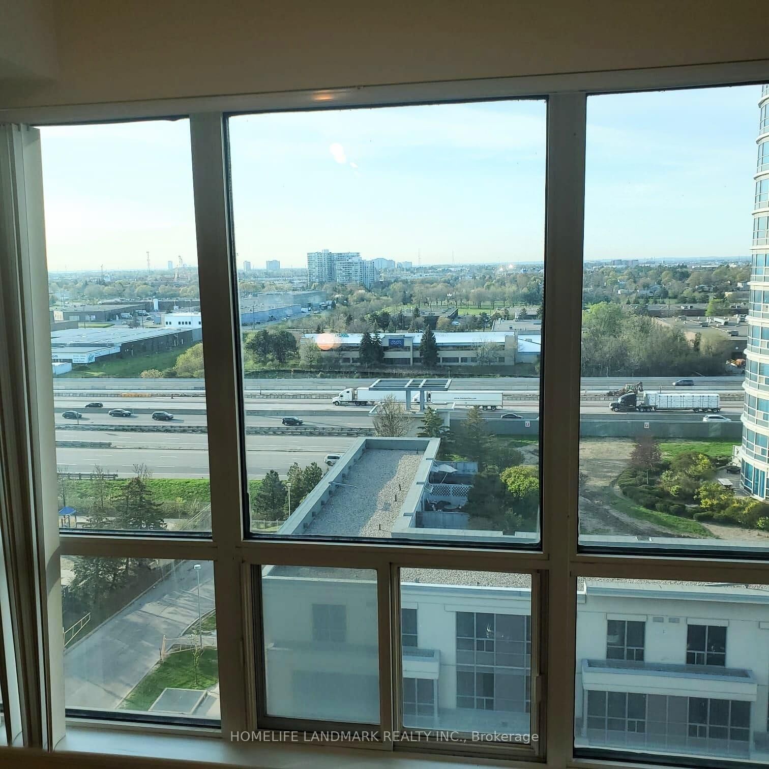Property Photo:  8 Lee Centre Drive 1115  ON M1H 3H8 