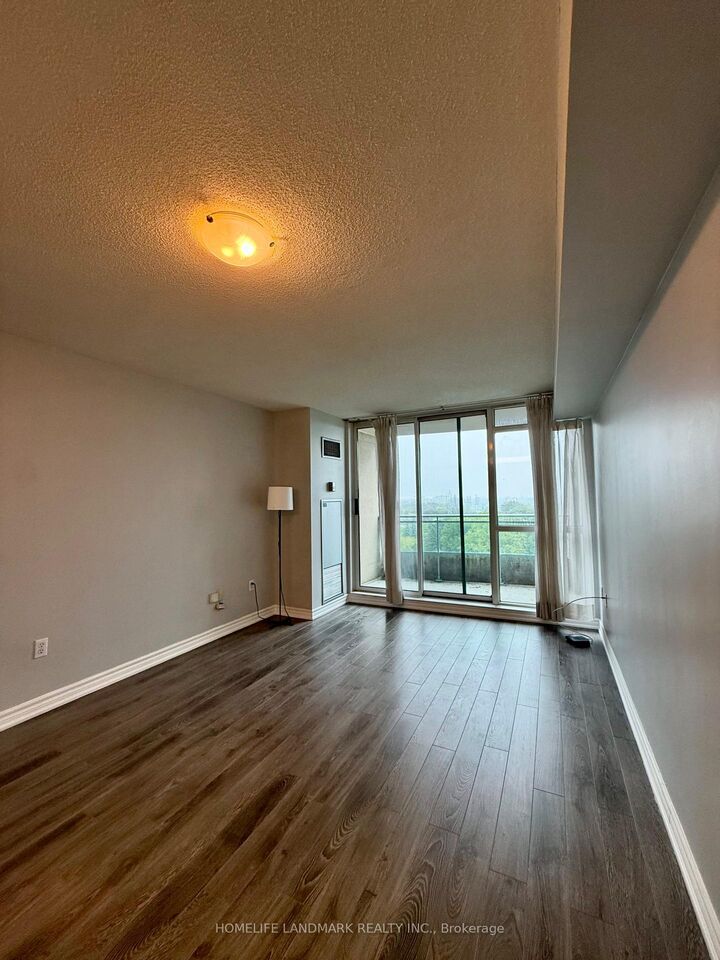 Property Photo: 18 Pemberton Avenue 1106 ON M2M 4K9