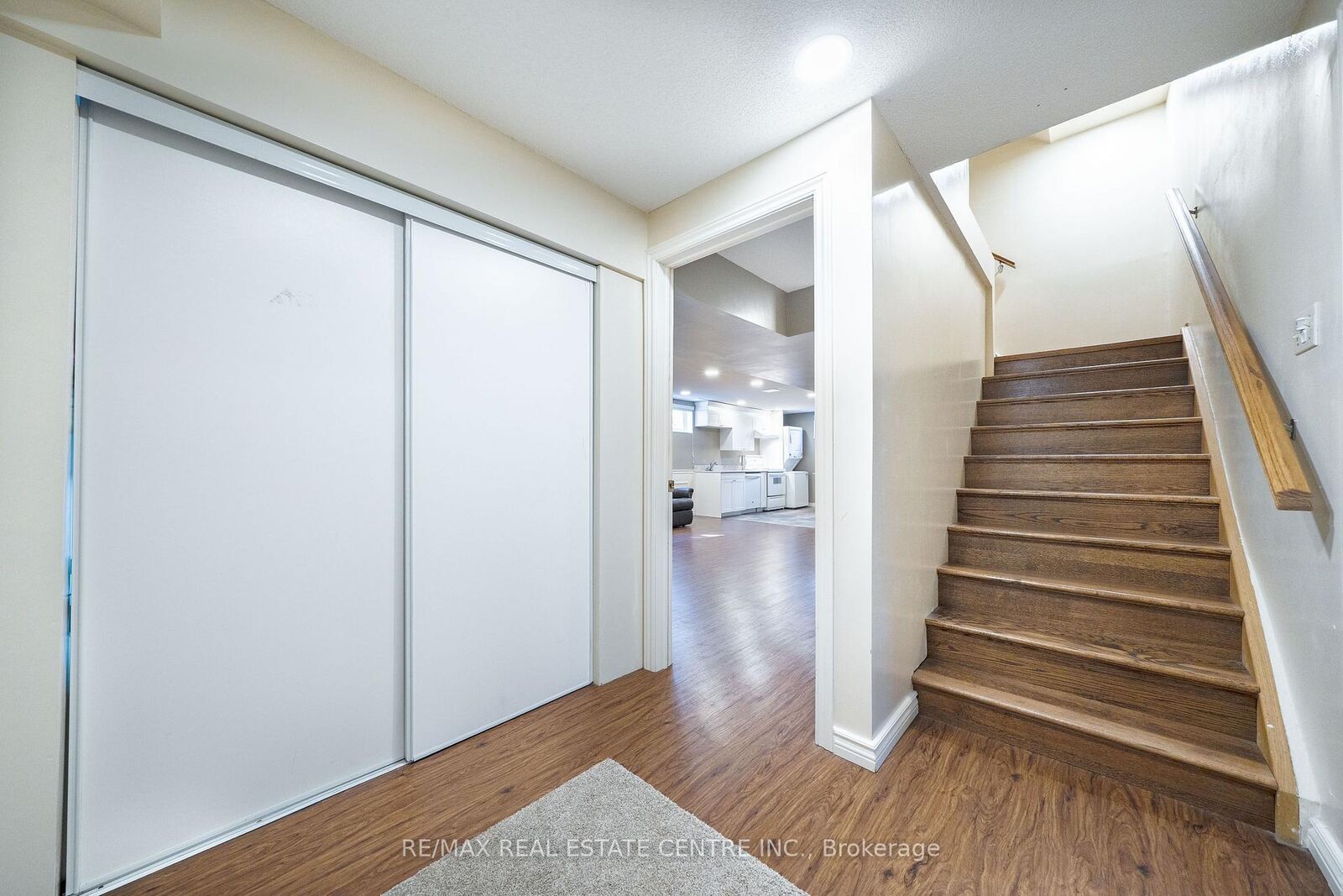 Property Photo:  283 Debborah Place  ON L4A 5C5 