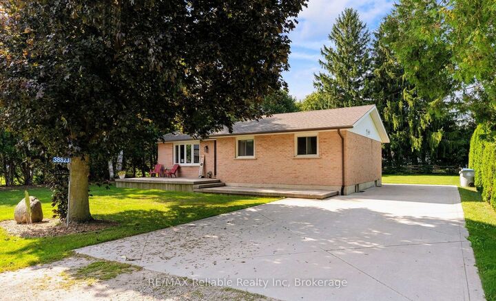 Photo de la propriété: 38823 Vienna Street ON N0M 2R0